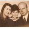 Peter Gewitsch mit seinen Eltern Helene und Robert Gewitsch in Wien (Bildquelle: Peter Gewitsch)