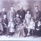 Die Großeltern von Felix und Hans Heimer Viktor und Rosa Schwarz mit ihren 10 Kindern, ihre Mutter Ida vermutlich 2. Reihe 3. von rechts (Bildquelle: Hans Heimer)